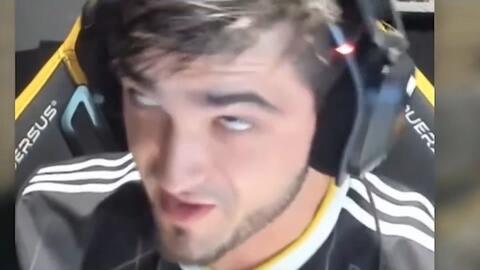 他们通过中 他们通过中